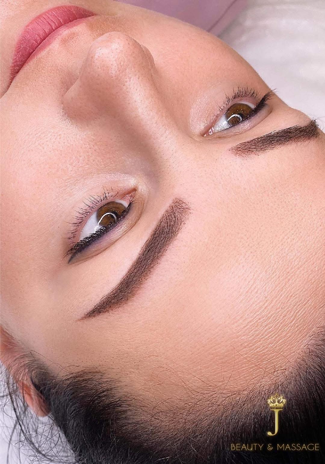 Powderbrows wenkbrauwen en eyeliner infralash resultaat Leiderdorp / eyebrow and eyeliner infralash result